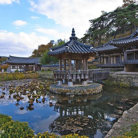 Gwiae Traditional House Yeongcheon Exteriör bild