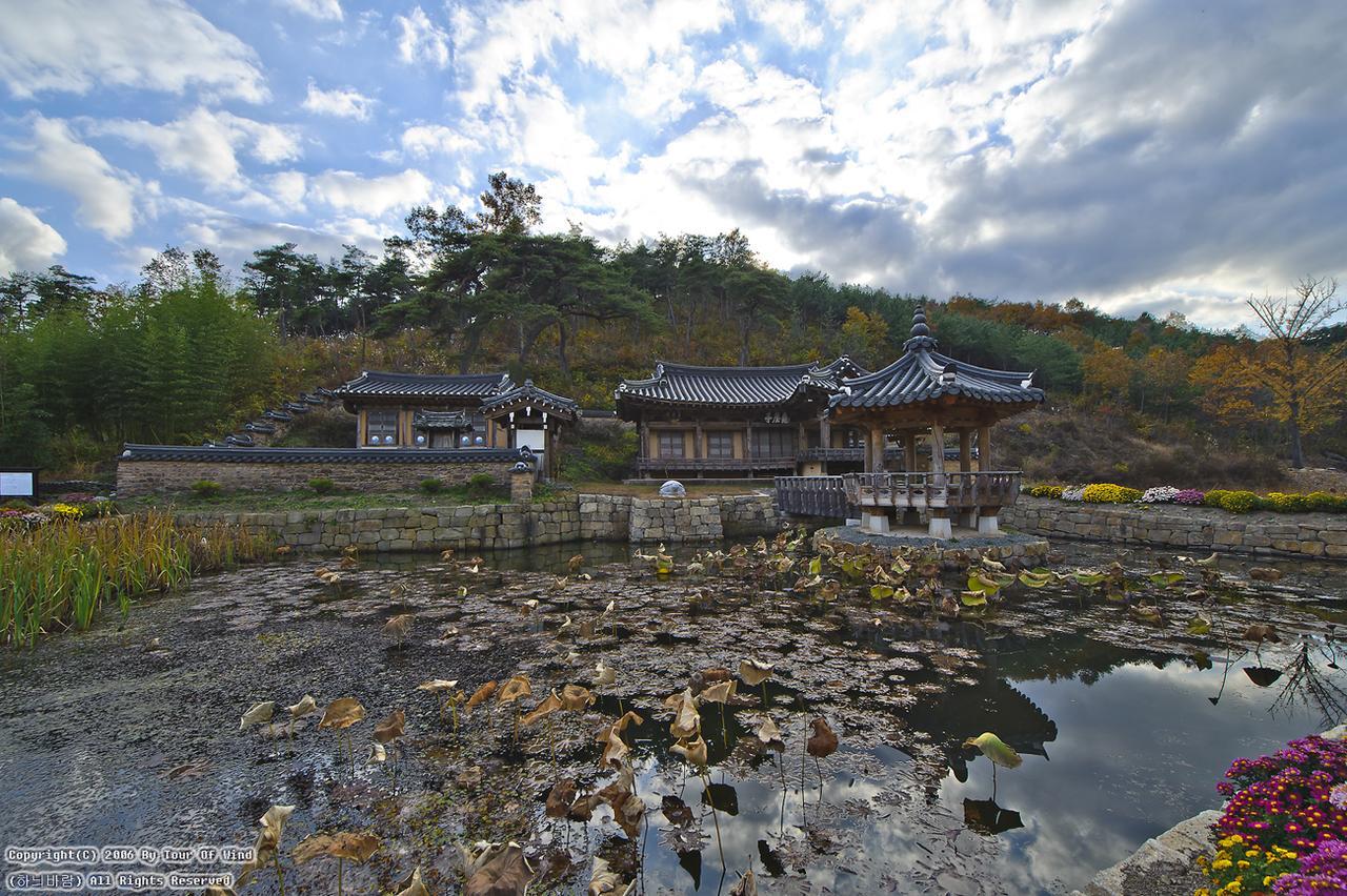 Gwiae Traditional House Yeongcheon Exteriör bild