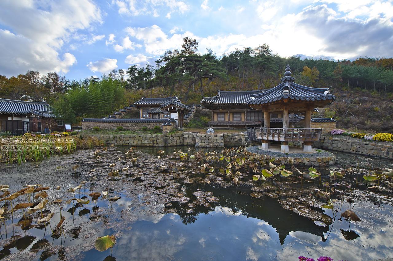 Gwiae Traditional House Yeongcheon Exteriör bild