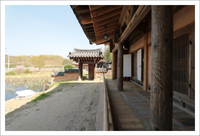 Gwiae Traditional House Yeongcheon Exteriör bild
