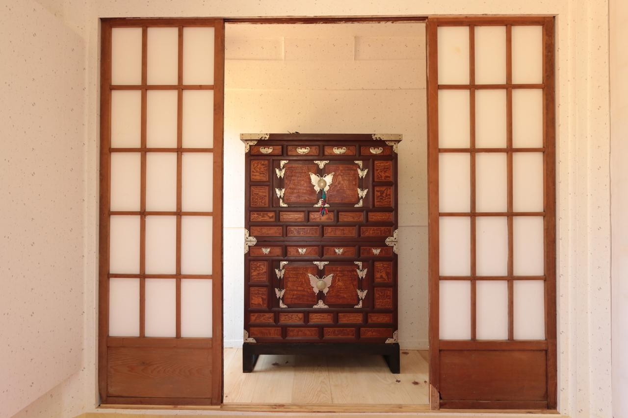 Gwiae Traditional House Yeongcheon Exteriör bild